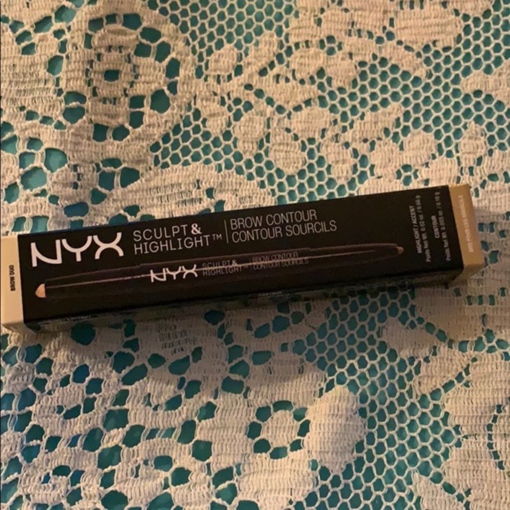 NYX Eye Ivory Blonde New Sealed Sculpt Highlight